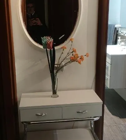 Dream House Toti - Near Railway Station Renewed Apartament Bari