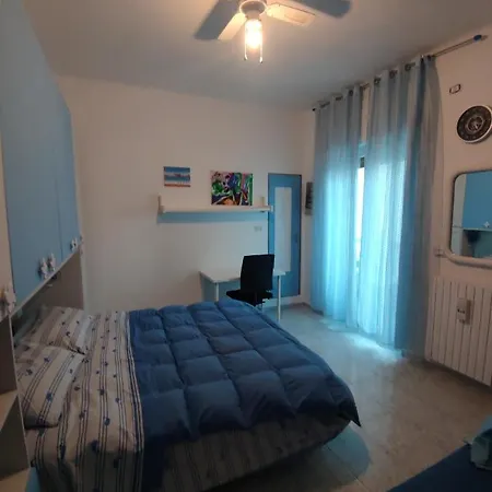 Dream House Toti - Near Railway Station Renewed Apartamento