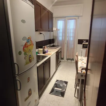 아파트 Dream House Toti - Near Railway Station Renewed 바리
