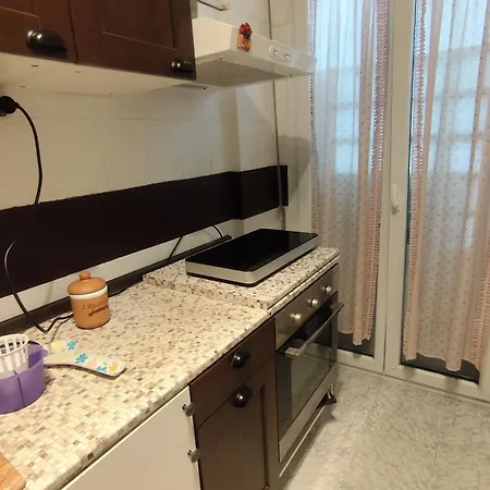 아파트 Dream House Toti - Near Railway Station Renewed *