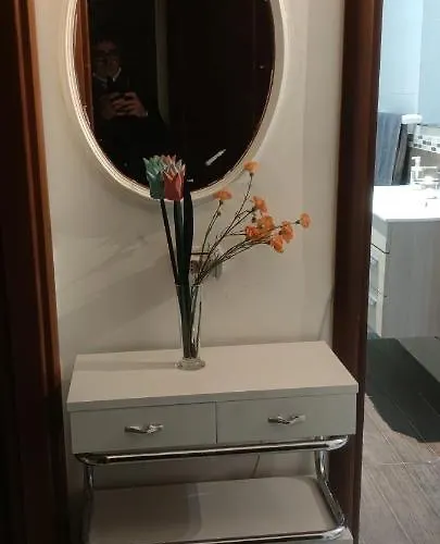 Dream House Toti - Near Railway Station Renewed Apartament Bari